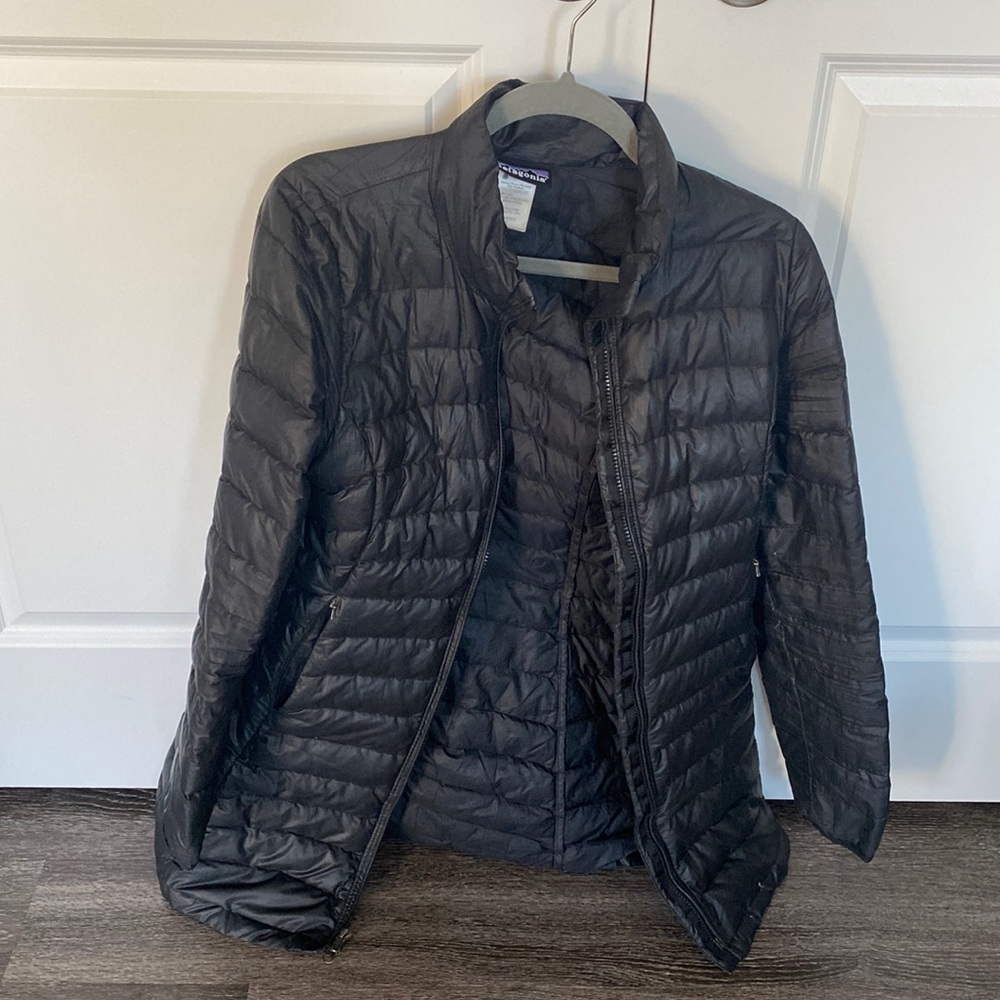 Patagonia black down jacket size small